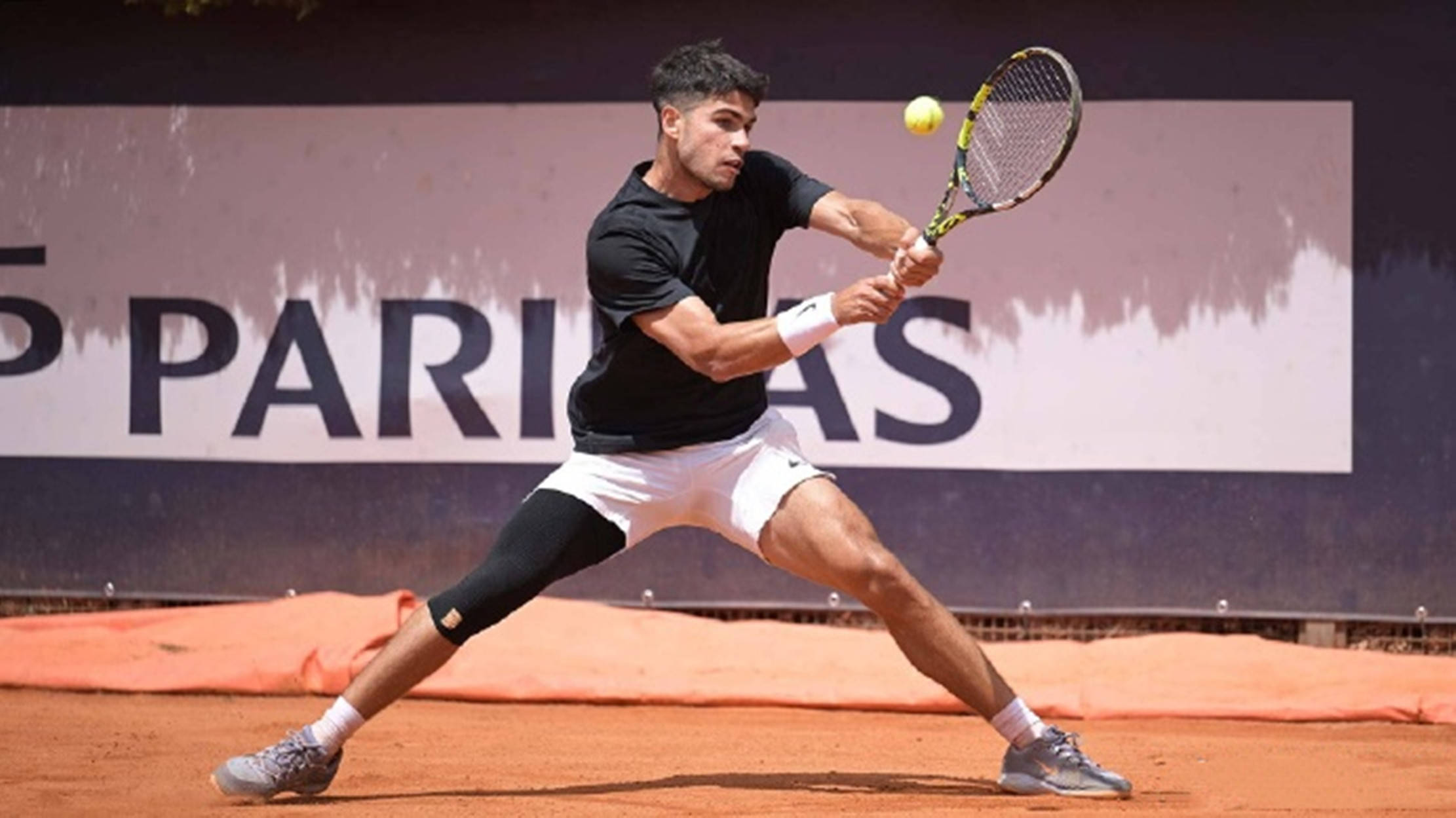 东契奇爆冷击败澳大利亚队，逆转引爆全场！